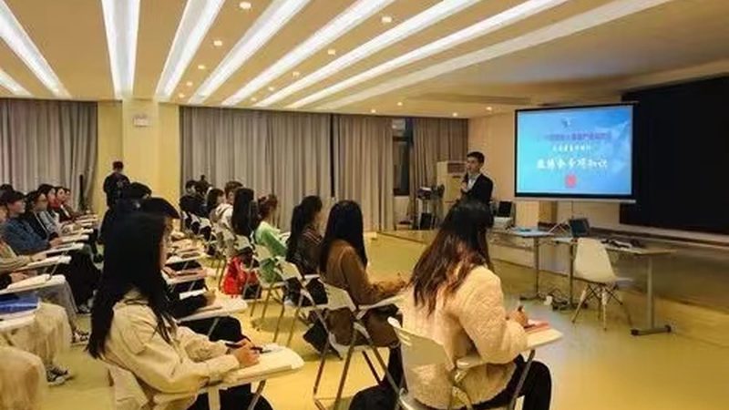 成都叉车培训学校正规资质